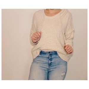 CJLA Sweater/Sweatshirt